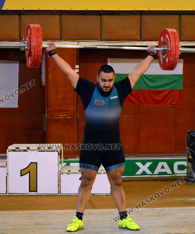 Щангистите на „Русе“ триумфираха при мъжете на Държавното първенство в Хасково