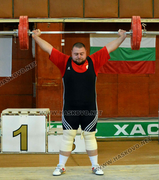 Щангистите на „Русе“ триумфираха при мъжете на Държавното първенство в Хасково