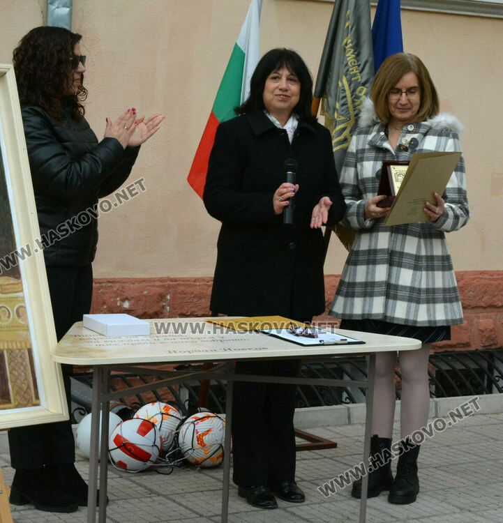 Хасковската ученичка Божана Тодорова спечели Националното състезание по английски език 