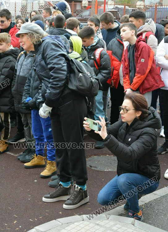 Хасковската ученичка Божана Тодорова спечели Националното състезание по английски език 