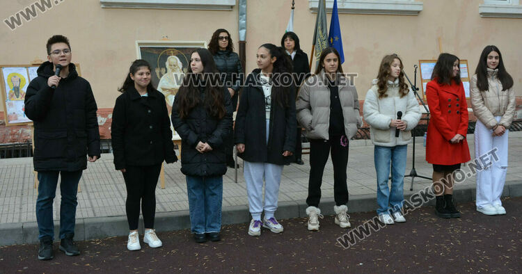 Хасковската ученичка Божана Тодорова спечели Националното състезание по английски език 