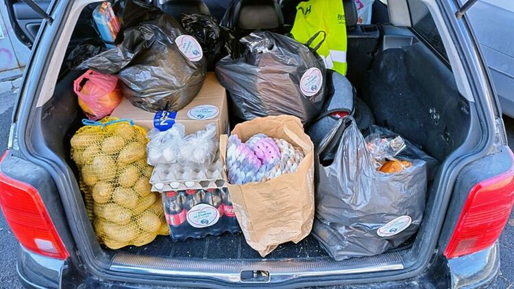 В 7 магазина и масажно студио в Хасково събират продукти за „Споделена трапеза“
