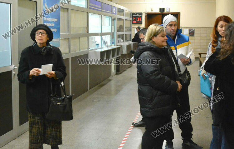 Отново съдят бивша общинска служителка, този път за присвояване на близо 440 000 лева 