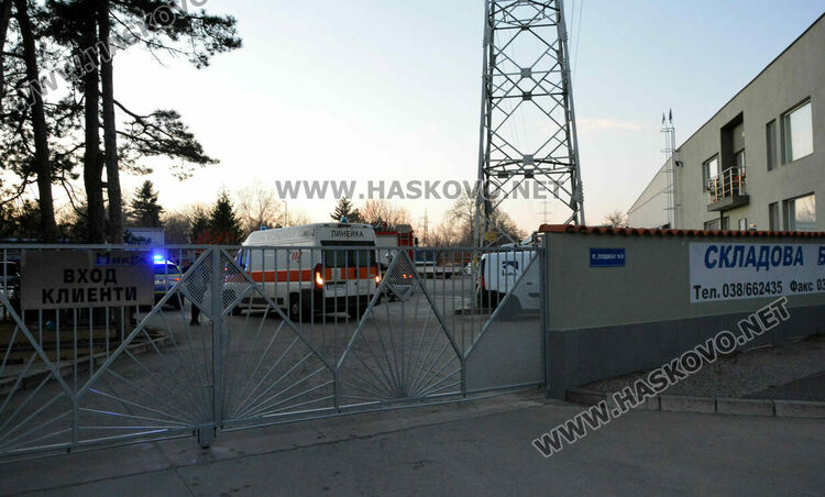 Работник загина при злополука с мотокар във фирма за безалкохолни