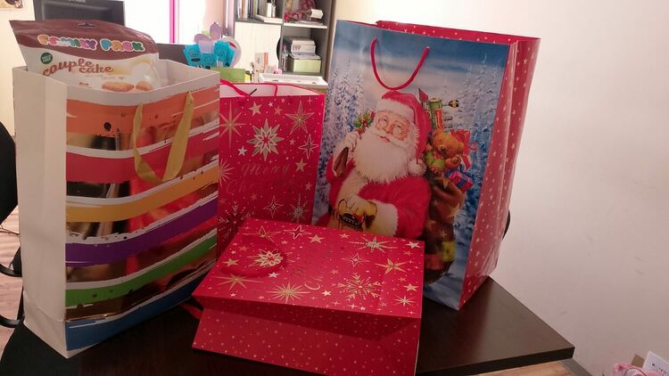 Ученици и родители от ОУ „Шандор Петьофи“ сътвориха коледно чудо за деца в нужда