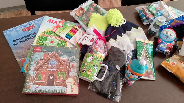 Ученици и родители от ОУ „Шандор Петьофи“ сътвориха коледно чудо за деца в нужда