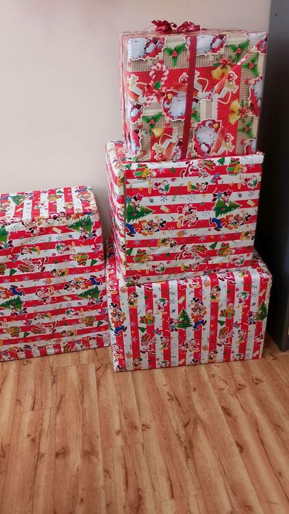 Ученици и родители от ОУ „Шандор Петьофи“ сътвориха коледно чудо за деца в нужда