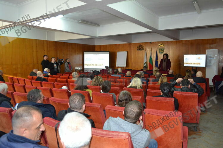Обществено обсъждане за бъдещето на рудник „Ада тепе“след 2026 година се проведе в община Крумовград