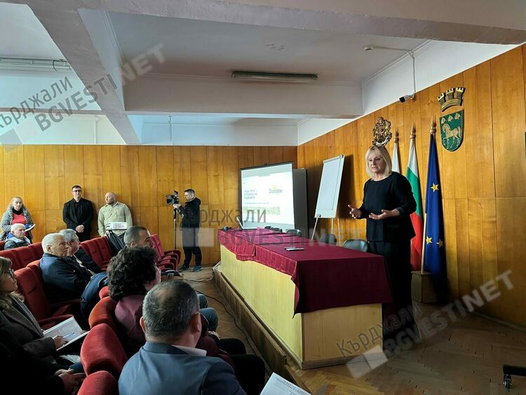 Обществено обсъждане за бъдещето на рудник „Ада тепе“след 2026 година се проведе в община Крумовград