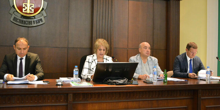 Съветниците приеха увеличението на данъци, такси и услуги в Хасково