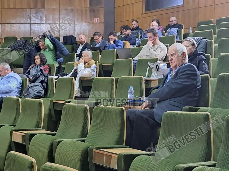 Настаняват с приоритет лекари-специализанти в общински жилища в Смолян