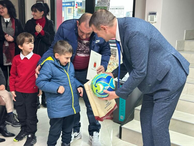 Наградиха победителите във фотоконкурса „Моето любимо животно в зоокът Кенана“