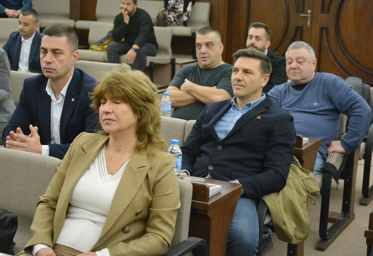 Съветниците приеха увеличението на данъци, такси и услуги в Хасково