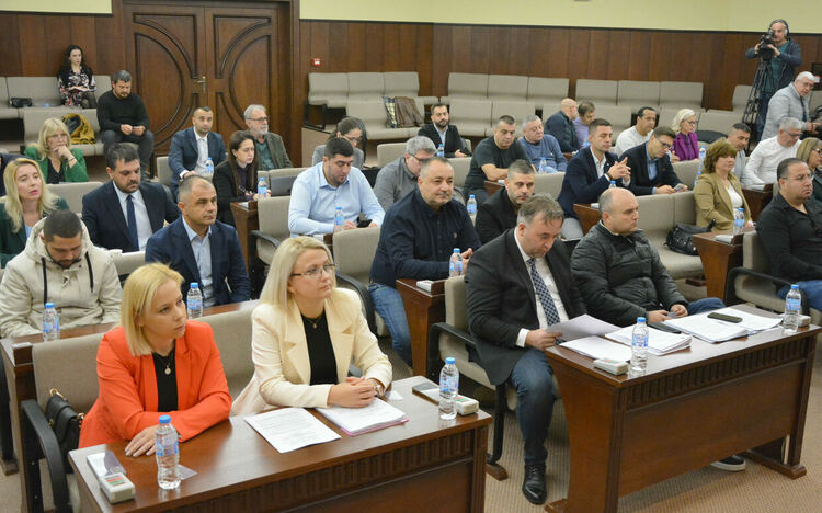 Съветниците приеха увеличението на данъци, такси и услуги в Хасково