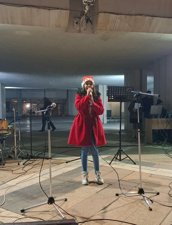 Дядо Коледа и Снежанка пристигнаха в Първомай на мотор