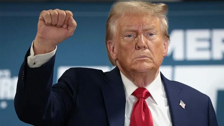 След като първо заплаши Китай заради фентанила Тръмп се закани и на страните от БРИКС да не заменят американския долар с нова валута