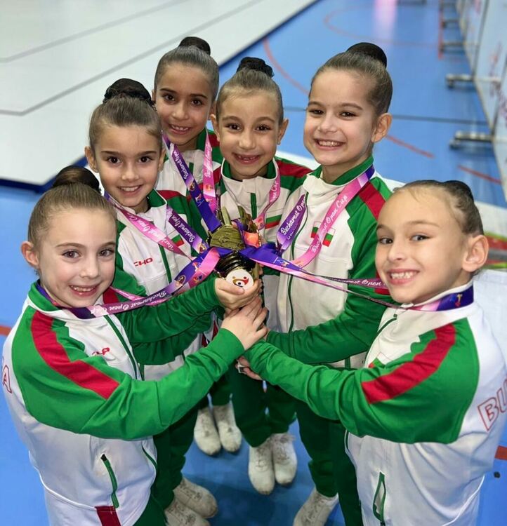 „Мега спорт“ приключи годината с медали от международен турнир