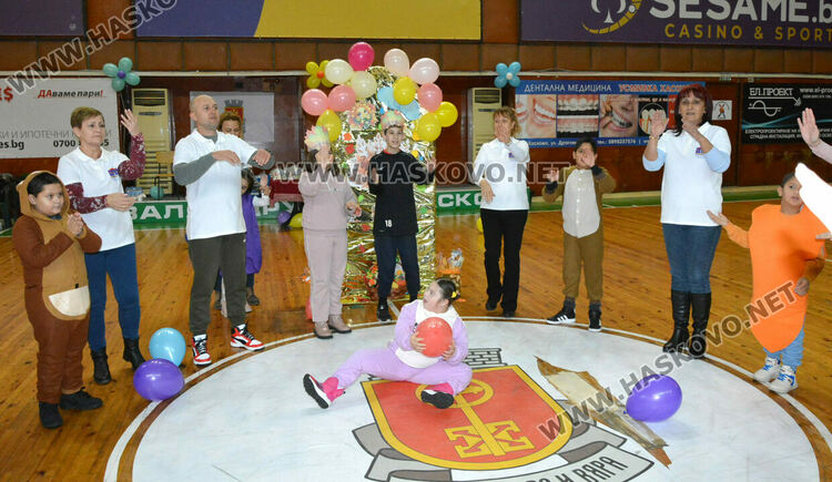 Детски празник в Хасково в Международния ден на хората с увреждания