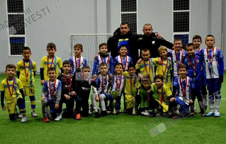 Златни,сребърни и бронзови медали за децата на Футболна академия "Арда 1924"в Пловдив