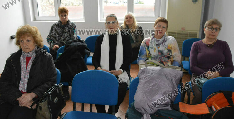 Минка Арабаджиева: Работодатели търсят варианти да освободят онкоболните работници 