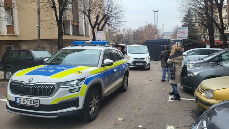 Община Димитровград предава бюлетини от изборите за повторно преброяване