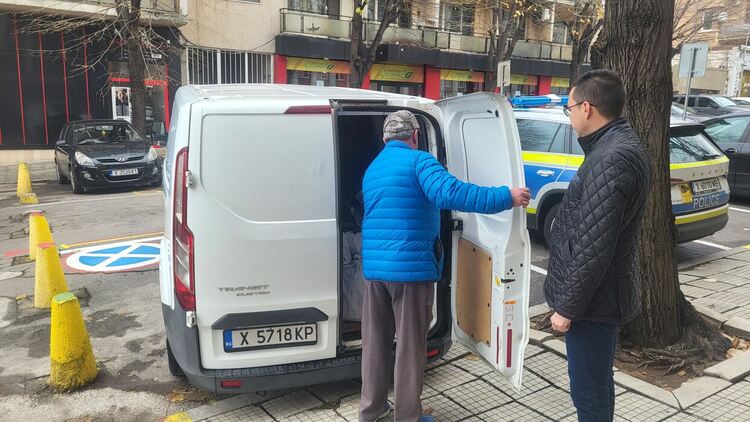 Община Димитровград предава бюлетини от изборите за повторно преброяване