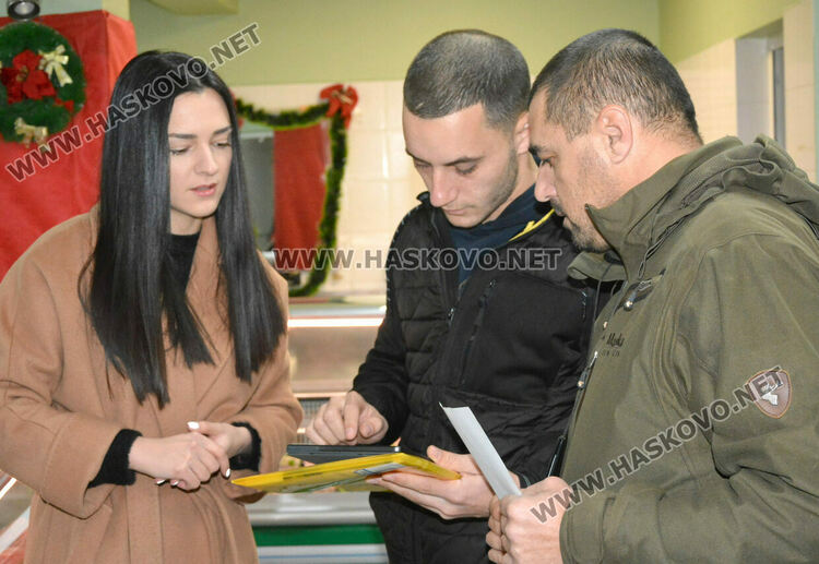 Масови проверки в магазините за риба преди Никулден в Хасково