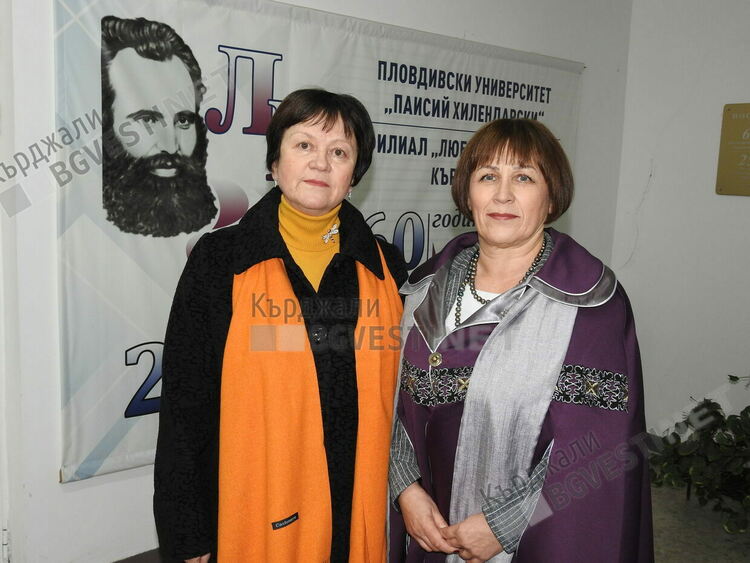 Млади педагози се разделиха със студентската скамейка, навлизат в училищата в Кърджалийско