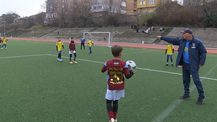 50 отбора участват на турнир по футбол за деца в Хасково