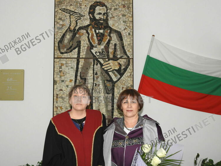 Млади педагози се разделиха със студентската скамейка, навлизат в училищата в Кърджалийско