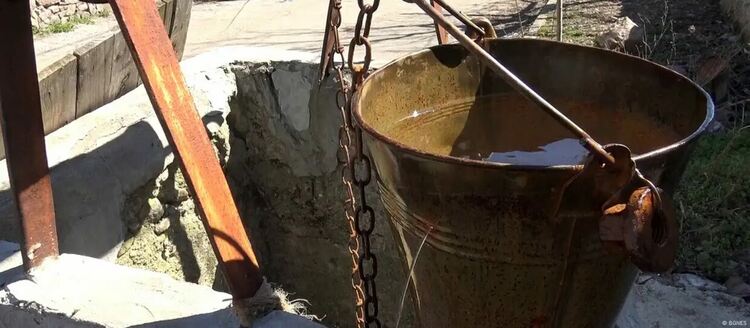 Първа копка на проект „Рекострукция на част от водопроводната мрежа на с. Гълъбник“ бе направена от кмета на Община Радомир Кирил Стоев