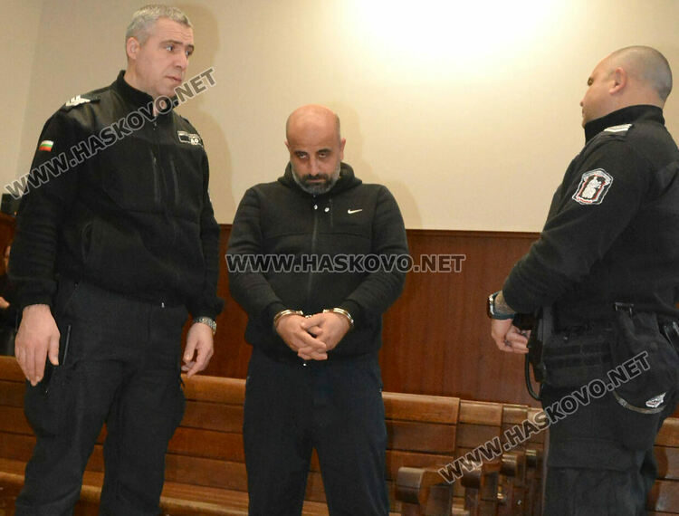 Задържаха 41-годишен, издирван за трафик на мигранти в Германия