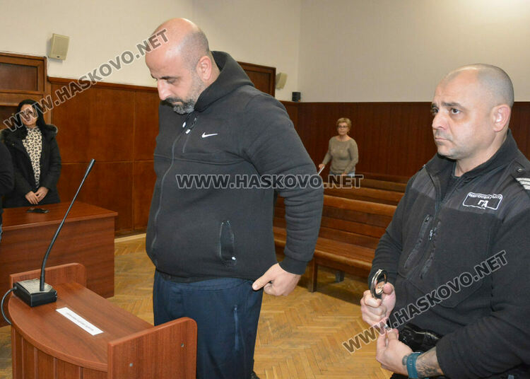 Задържаха 41-годишен, издирван за трафик на мигранти в Германия