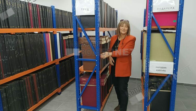 Кметът на Кърджали Ерол Мюмюн откри „Съкровищница на знания“в регионалната библиотека