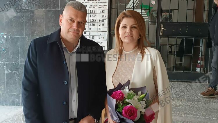 Кметът на Кърджали Ерол Мюмюн откри „Съкровищница на знания“в регионалната библиотека