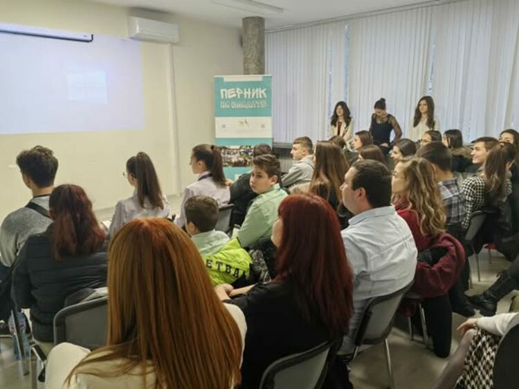 По случай Международния ден на доброволеца бяха връчени третите годишни награди на кмета на община Перник за доброволчество