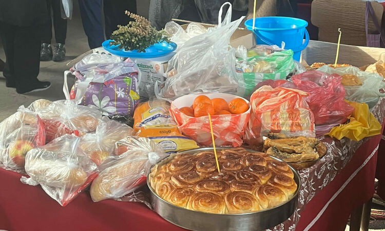 В Сърница почетоха Свети Николай Чудотворец в едноименната църква