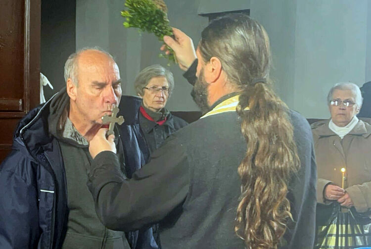 В Сърница почетоха Свети Николай Чудотворец в едноименната църква