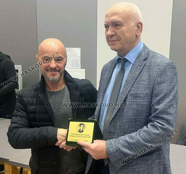 Борци от пет държави излязоха на тепиха в Димитровград