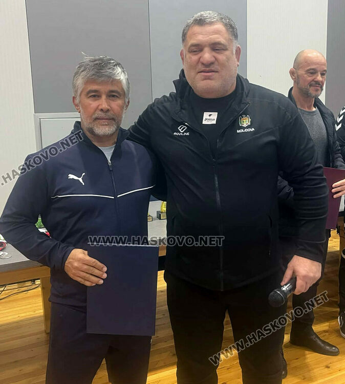 Борци от пет държави излязоха на тепиха в Димитровград