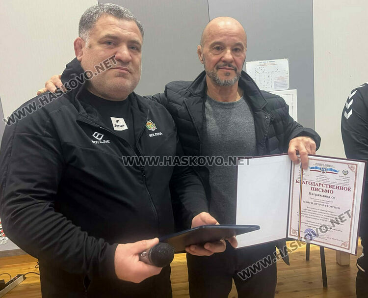 Борци от пет държави излязоха на тепиха в Димитровград