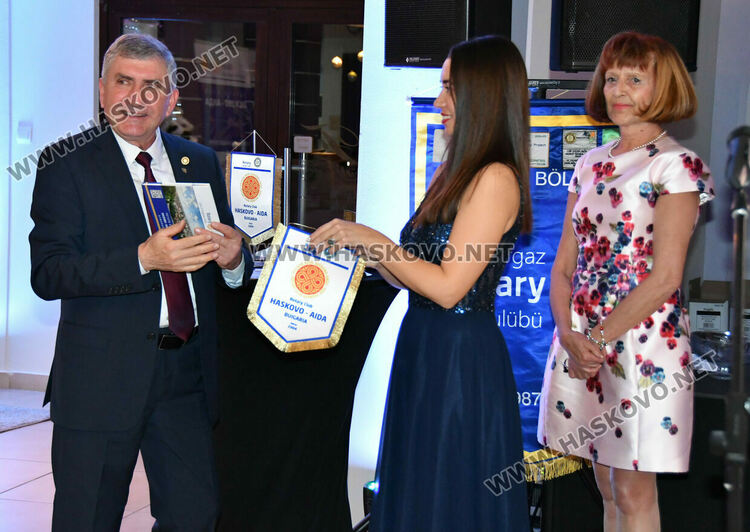 „Ротари клуб Хасково Аида - 20 години в служба на обществото“