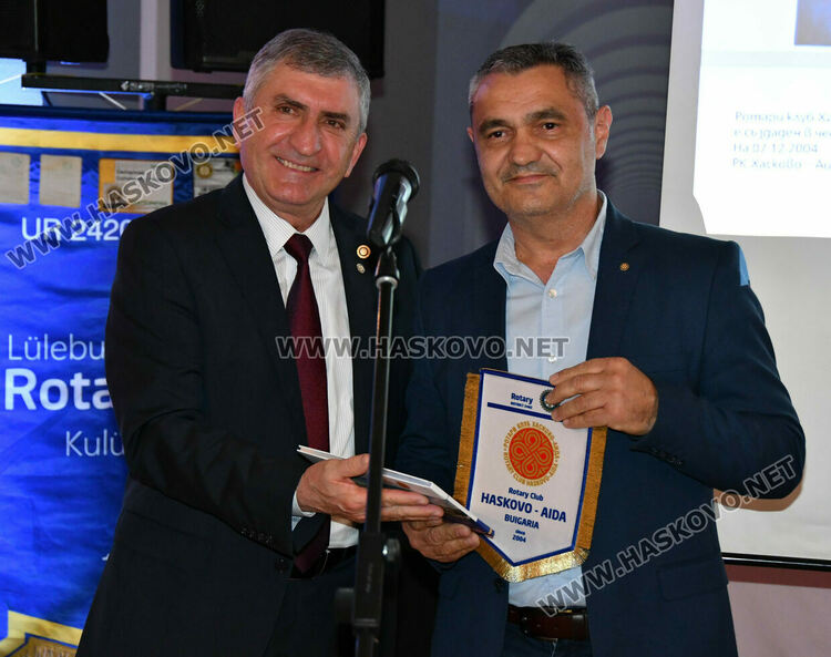 „Ротари клуб Хасково Аида - 20 години в служба на обществото“