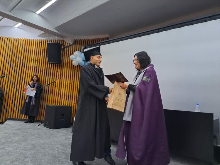 Абсолвентите от 59-тия випуск на Филиала на ПУ „П. Хилендарски“ в Смолян получиха своите дипломи