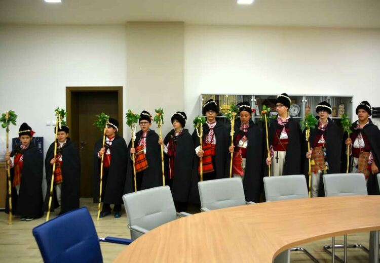 Коледари навестиха община Асеновград 