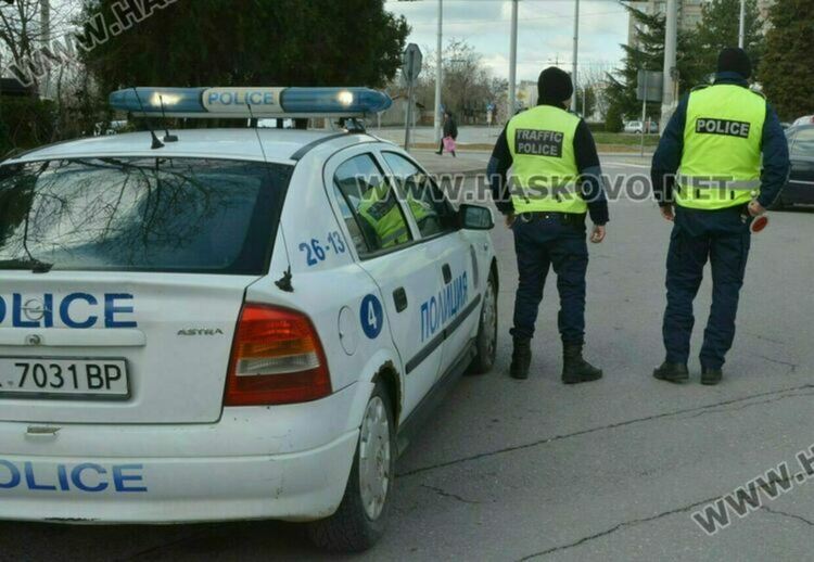 Задържаха двама дрогирани водачи, отказаха да дадат кръвна проба