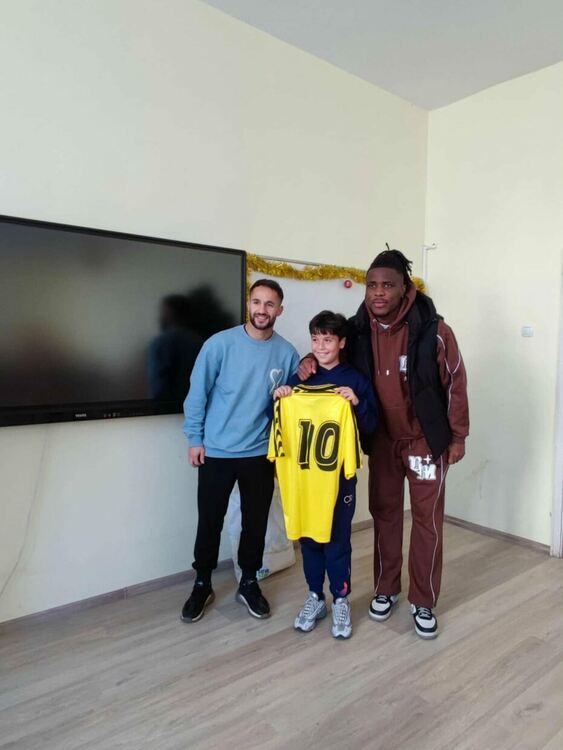 Малките паисиевци се срещнаха с известни футболисти