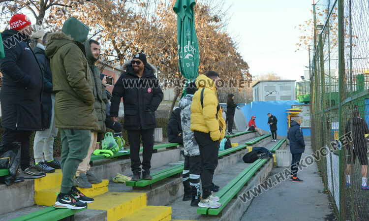 16 отбора участват в турнир по мини футбол в Хасково