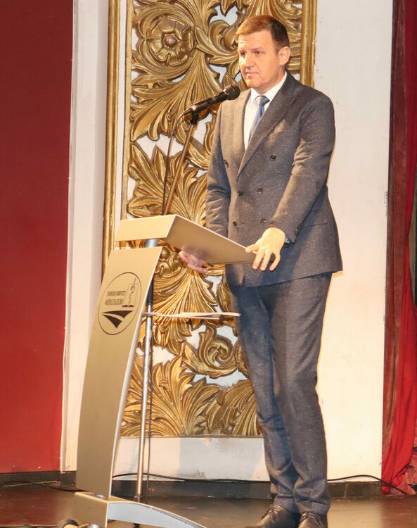 Кметът Станислав Дечев поздрави абсолвентите от филиала на Тракийския университет