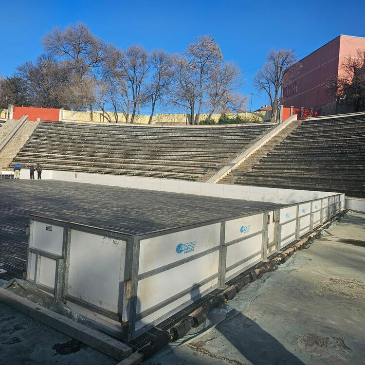 Ледената пързалка в Хасково ще заработи преди Коледа, по-високи цени от 2025 г.